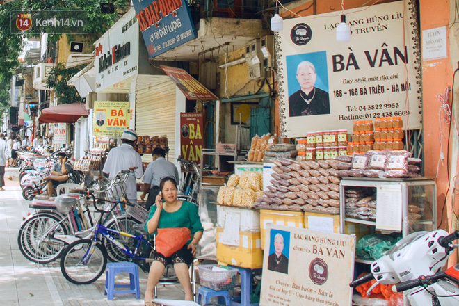 Gặp cụ Vân &quot;xịn&quot; giữa ma trận &quot;phố lạc rang húng lìu&quot; ở Bà Triệu: Chỉ truyền bí quyết cho đúng 3 người - Ảnh 5.