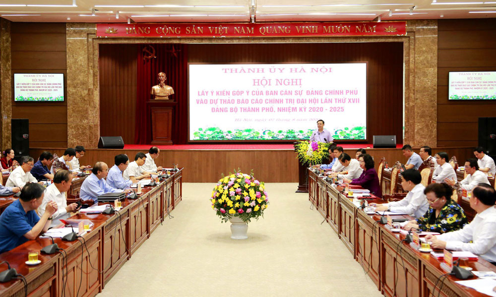 Thủ tướng Nguyễn Xuân Phúc góp ý vào Dự thảo Báo cáo chính trị Hà Nội - Ảnh 3.