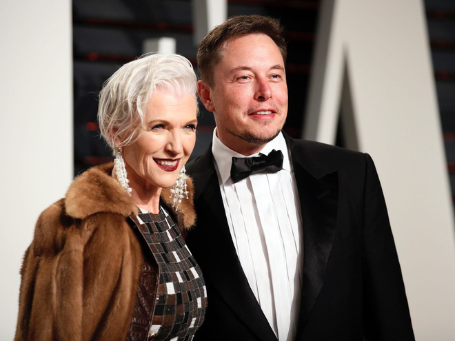 Gia đình Elon Musk có nhiều triệu phú USD - Ảnh 2.