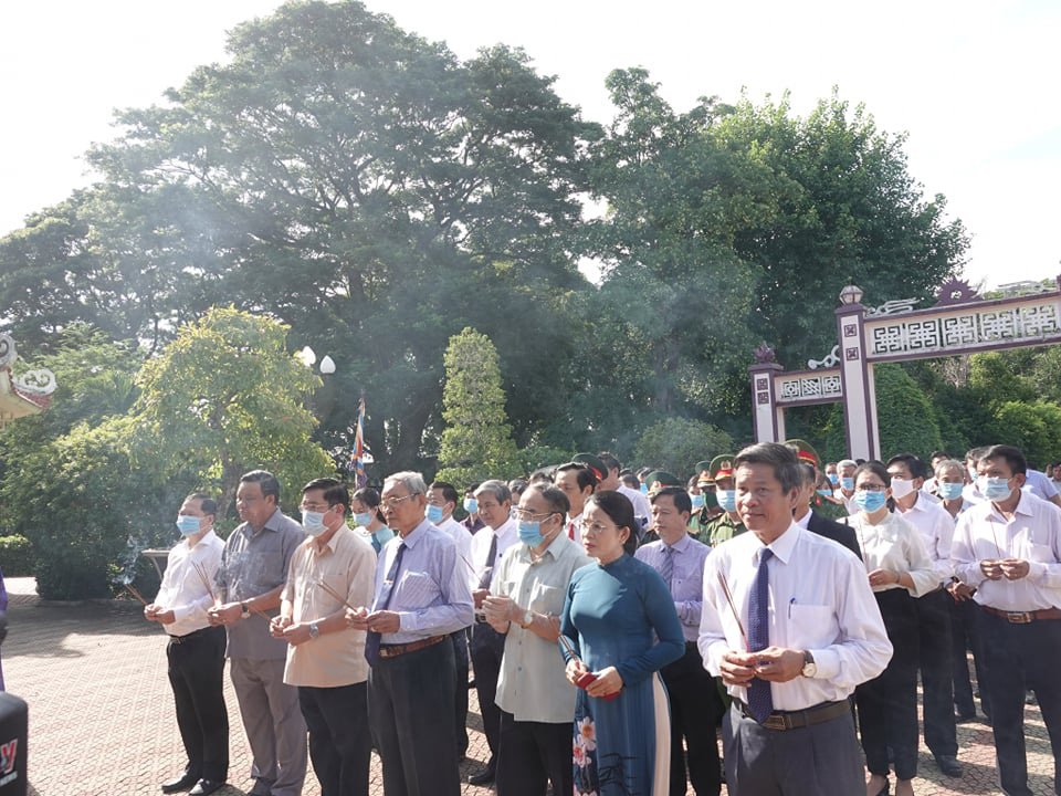 Lễ giỗ Hoàng đế Quang Trung ở Bình Định - Ảnh 2.