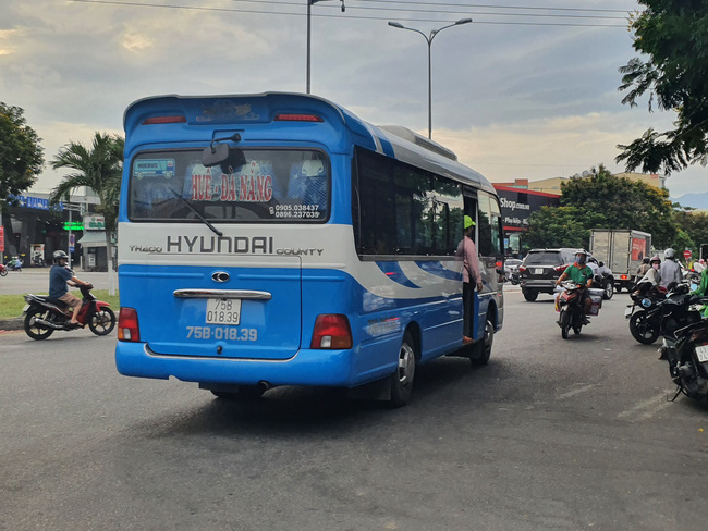 Khôi phục vận tải khách Huế- Đà Nẵng, xe đáp ứng quy định mới được hoạt động  - Ảnh 1.