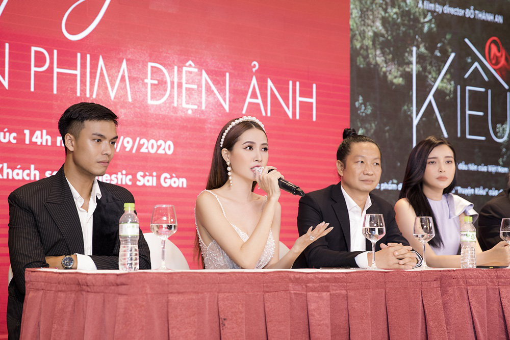 Hoa hậu Phan Thị Mơ đóng vai nữ chính trong phim &quot;Kiều @&quot; - Ảnh 5.