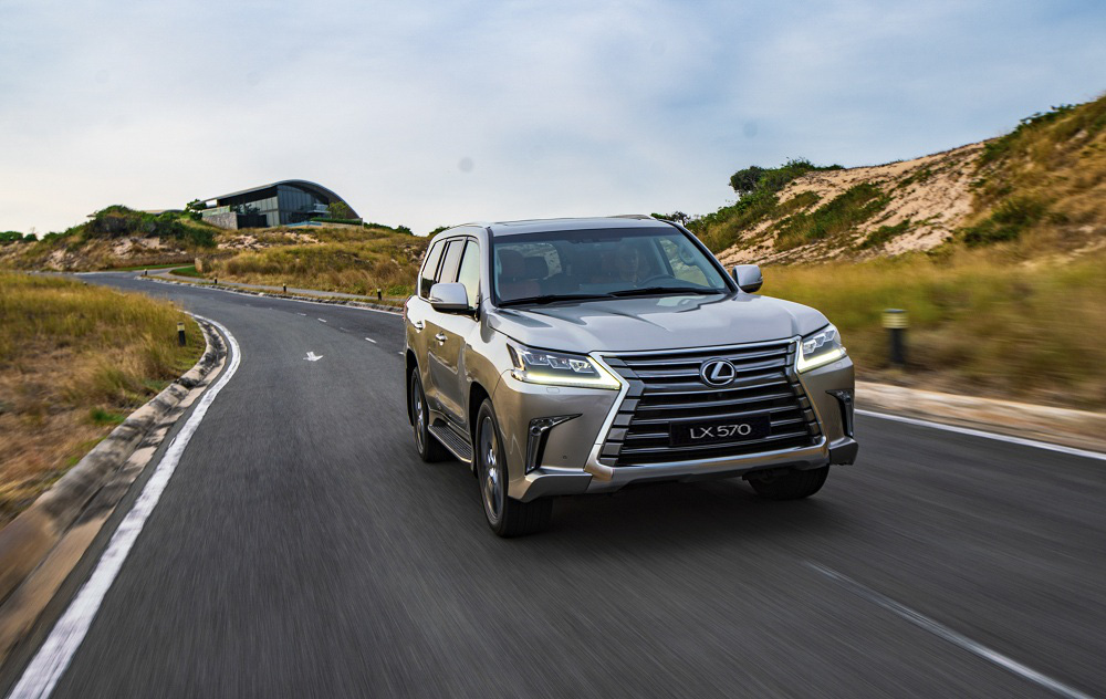 Lexus LX570 đẳng cấp quý tộc, giá lăn bánh hiện tại bao nhiêu?  - Ảnh 1.