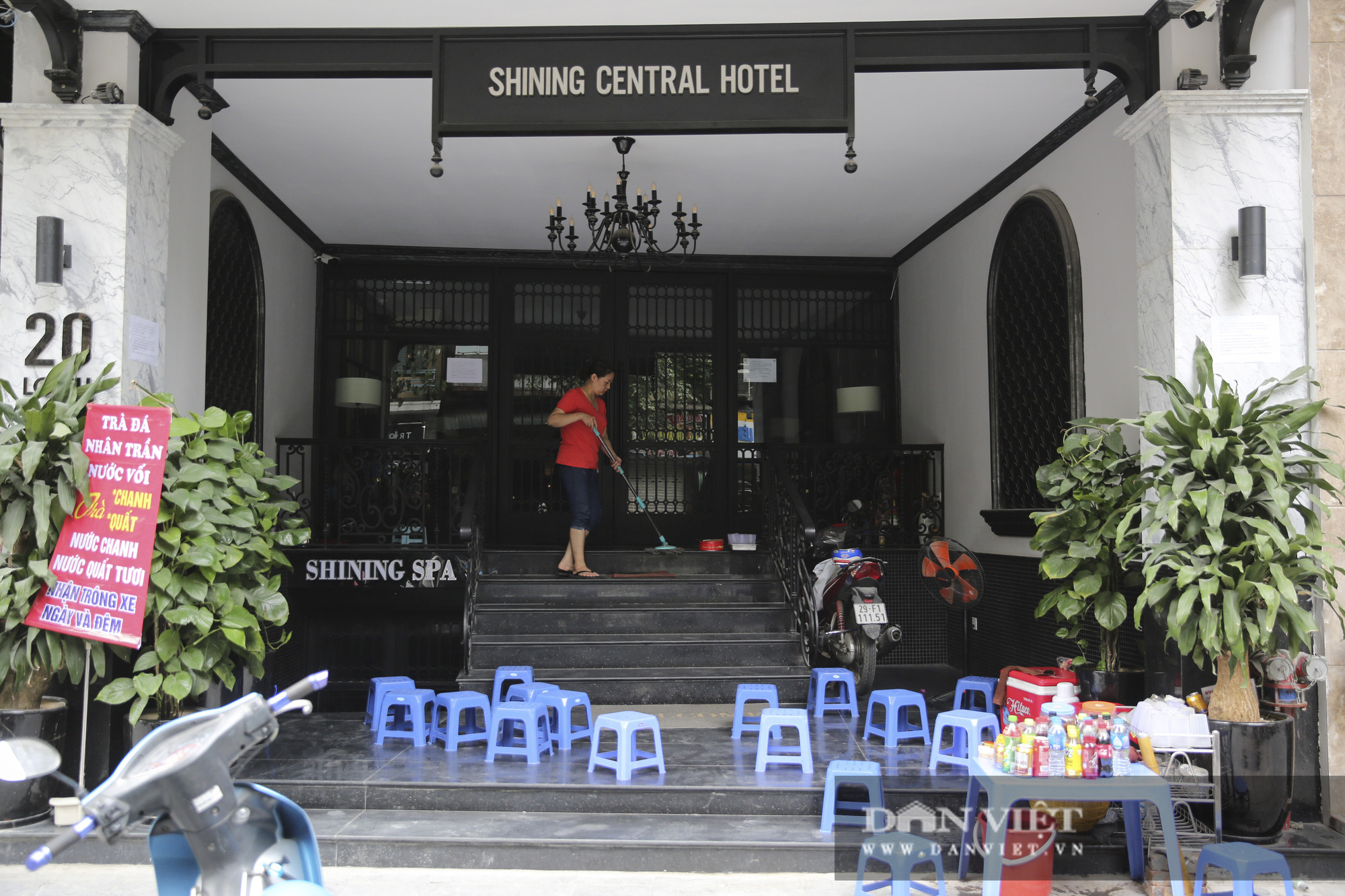 Quá “ế ẩm”, nhiều khách sạn tại Hà Nội buộc phải rao bán - Ảnh 9.