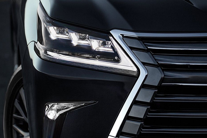 Vì sao Lexus LX570 được gọi là “chuyên cơ mặt đất” ở Việt Nam? - Ảnh 2.