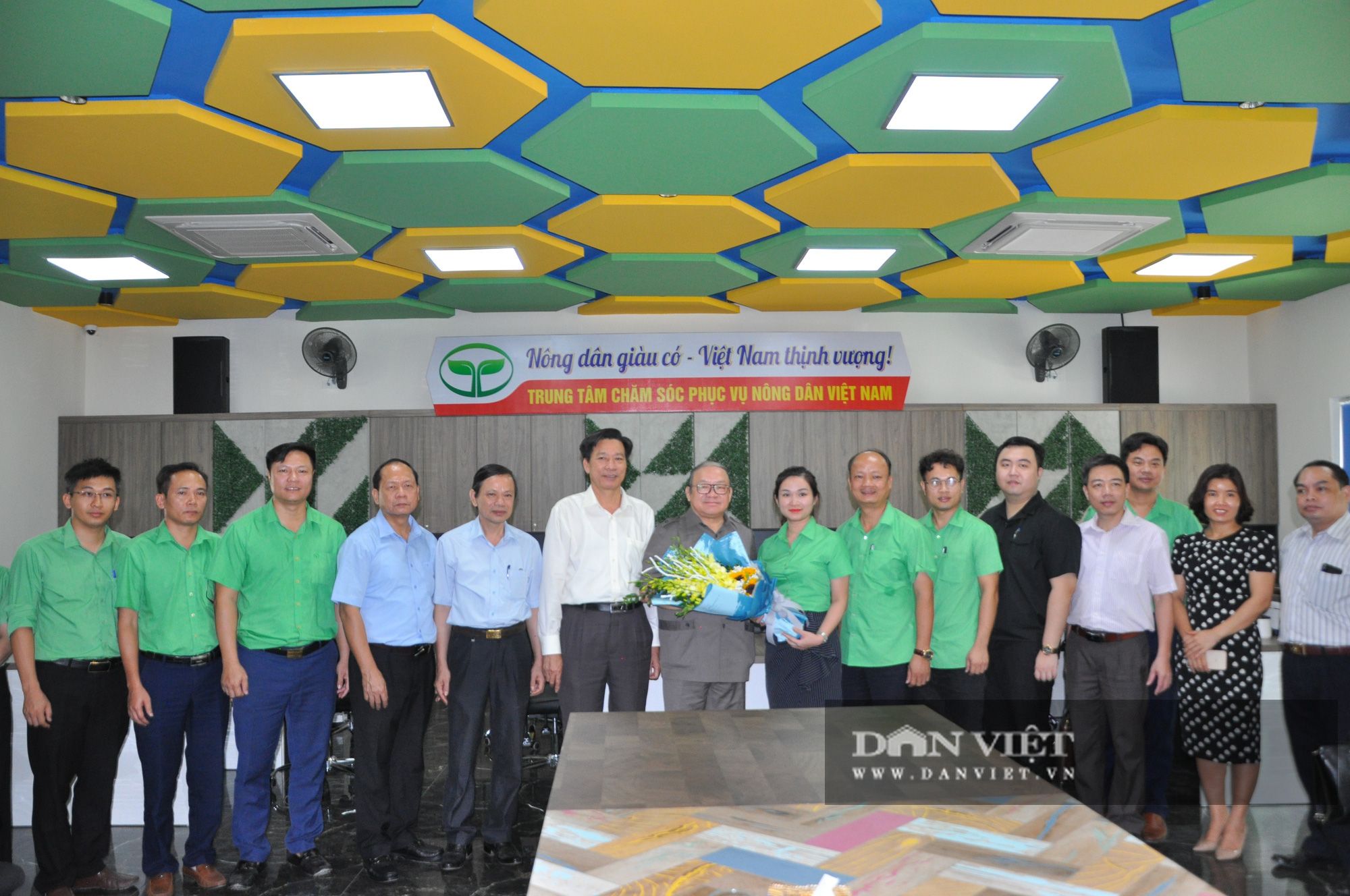 Chủ tịch Hội Nông dân Việt Nam làm việc với Công ty Tiến Nông - Ảnh 6.