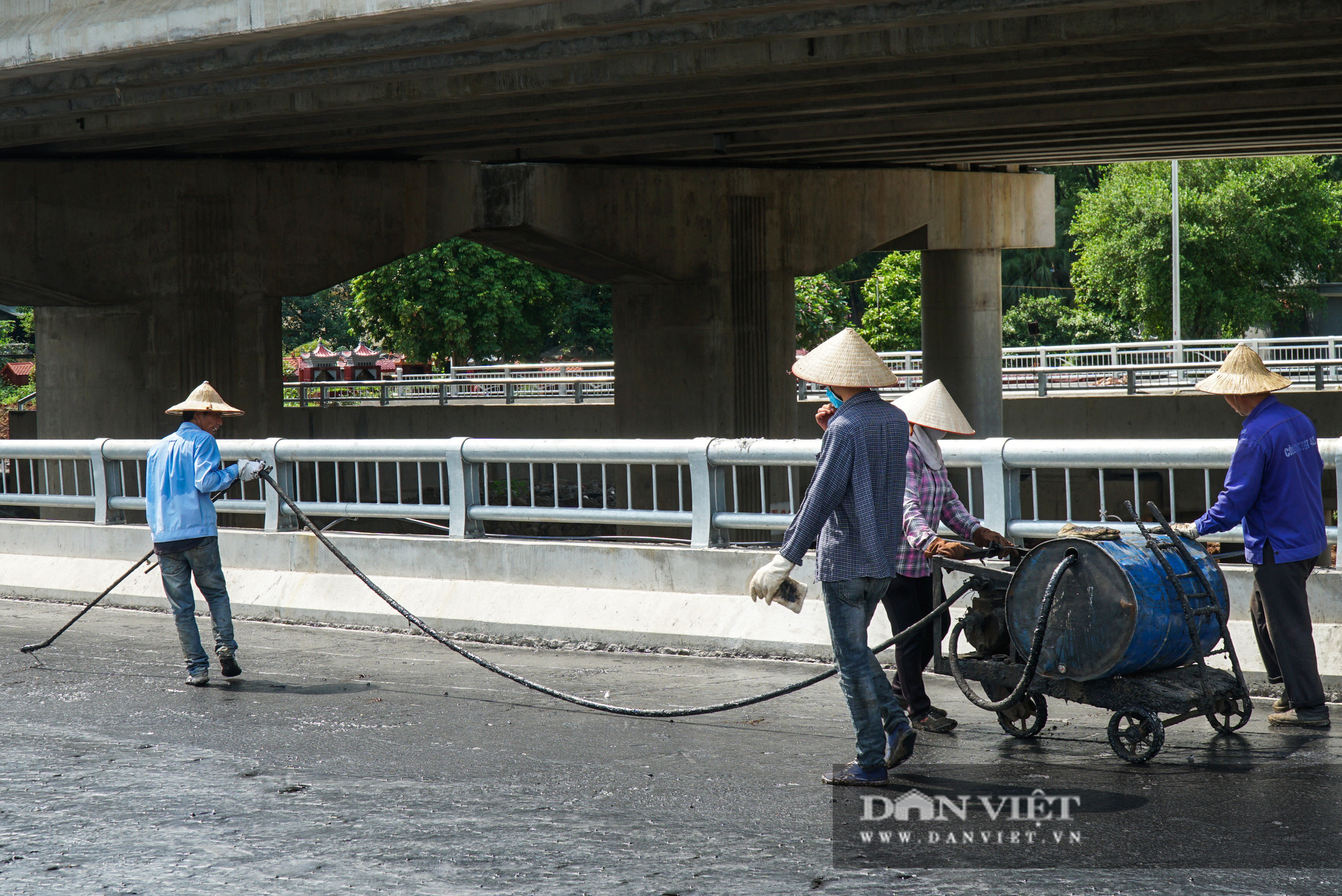 Khoác áo mới đường vành đai 3 qua hồ Linh Đàm chuẩn bị cán đích - Ảnh 12.