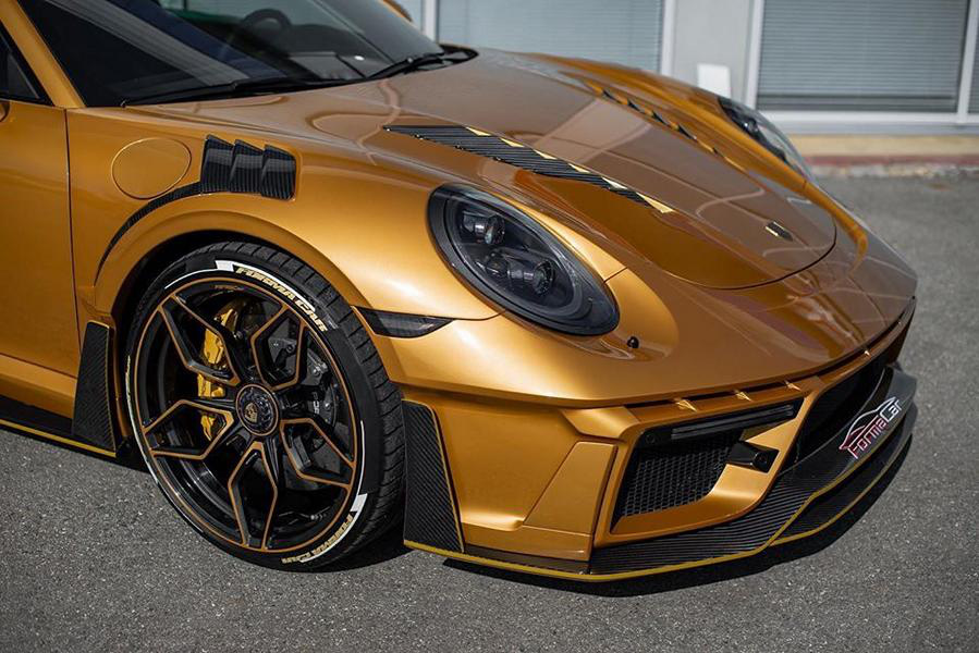 Porsche 911 Turbo S Gold Venom