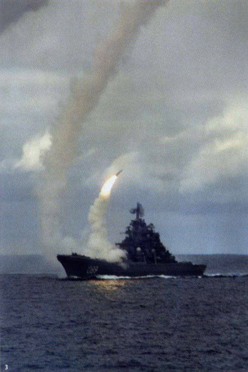 Có thật chiến hạm Kirov của Nga cân cả nhóm tàu sân bay Mỹ? - Ảnh 10.
