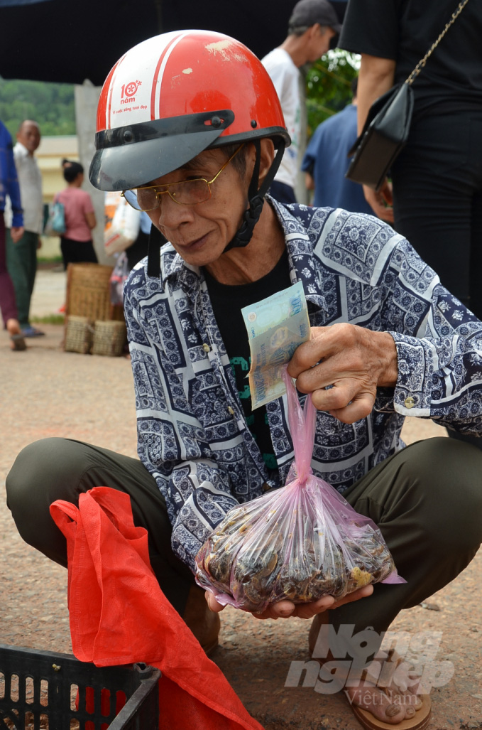 Vì sao loài ốc có bộ râu dài nhiều người phát khiếp, ở đây lại thành đặc sản &quot;tốn rượu&quot;, bán đắt hàng? - Ảnh 4.