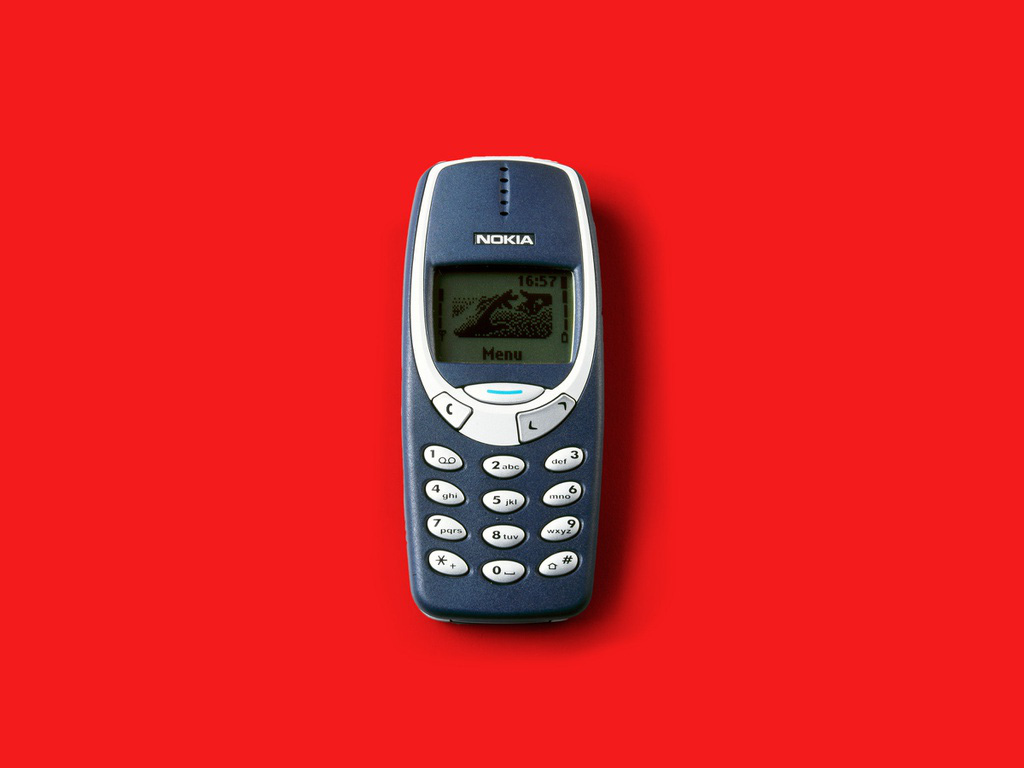 Chiếc điện thoại cục gạch độc nhất vô nhị của Nokia  Đài phát thanh và  truyền hình Nghệ An