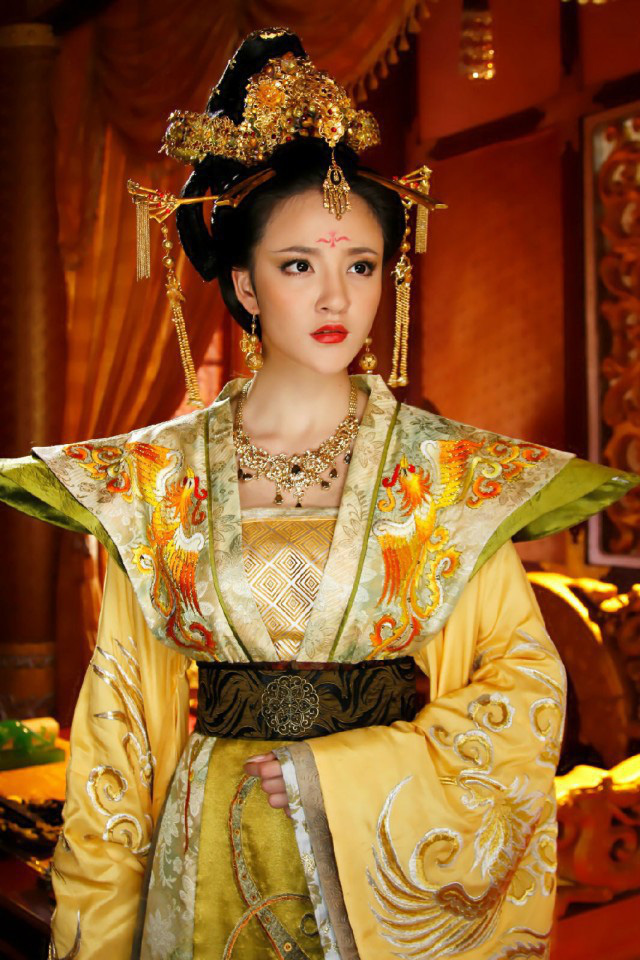 Hoàng hậu Trung Quốc “gan to tày trời” dám mắng cả bố chồng - Ảnh 5.