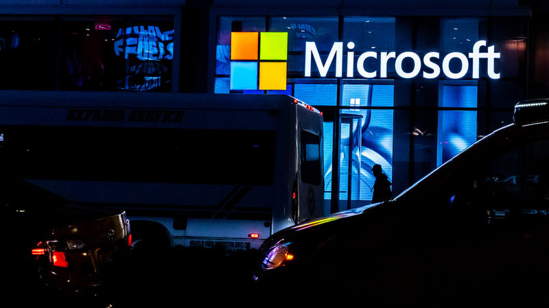Bị tin tặc Trung Quốc tấn công, ông lớn Microsoft vẫn không thể bỏ thị trường tỷ dân - Ảnh 1.