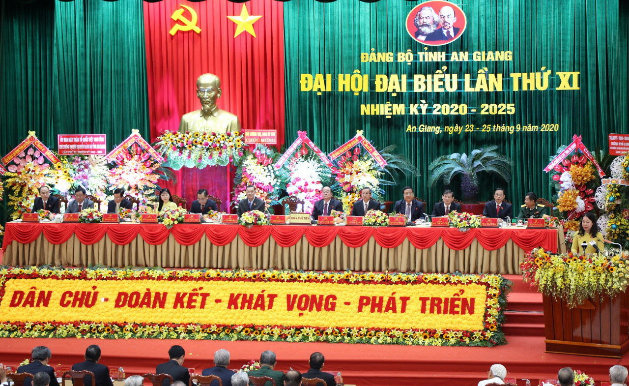 Khai mạc Đại hội Đảng bộ tỉnh An Giang lần thứ XI, nhiệm kỳ 2020-2025 - Ảnh 1.