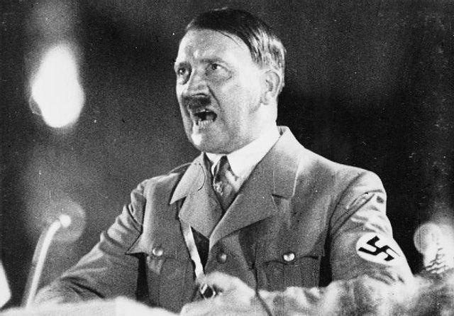 KỲ Lạ: Trùm phát xít Adolf Hitler cũng nghe nhạc Do Thái? - Ảnh 1.