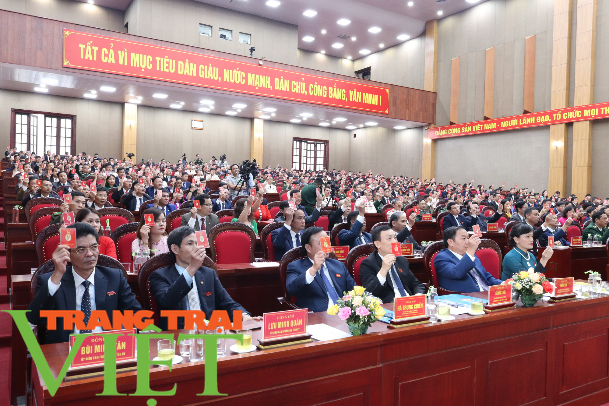 Đại hội đại biểu Đảng bộ tỉnh Sơn La thành công tốt đẹp - Ảnh 1.