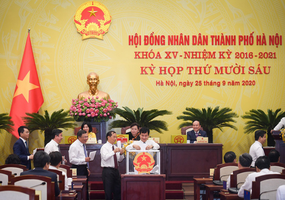 Hình ảnh ông Chu Ngọc Anh nhận nhiệm vụ Chủ tịch UBND TP Hà Nội - Ảnh 3.