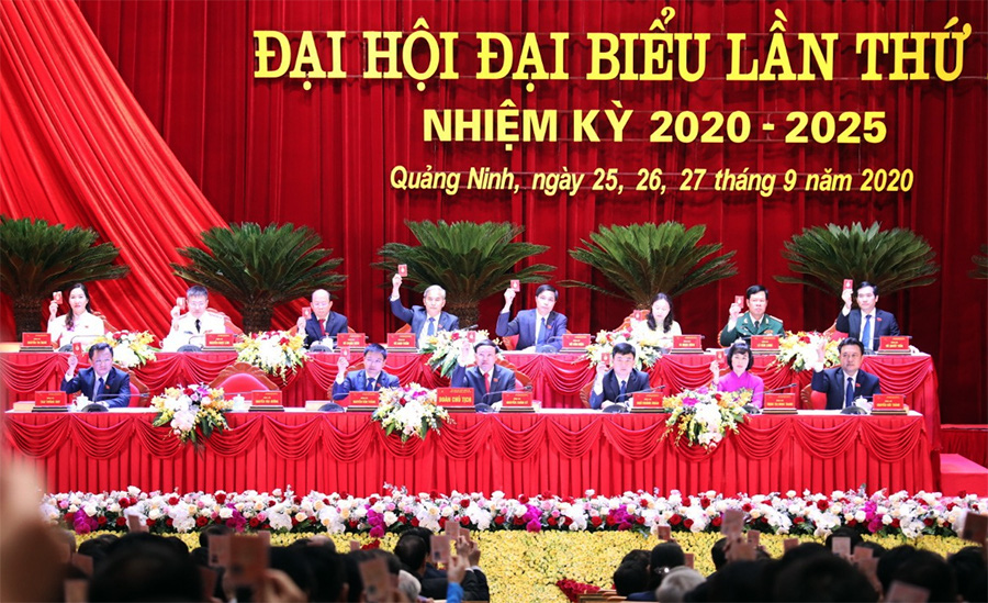 350 đại biểu Quảng Ninh thảo luận về dự thảo các văn kiện trình Đại hội XIII của Đảng    - Ảnh 2.