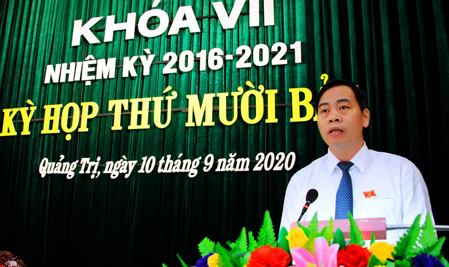 Nguyên Bí thư Tỉnh ủy Quảng Trị Nguyễn Văn Hùng được phê chuẩn miễn nhiệm chức Chủ tịch HĐND tỉnh - Ảnh 3.