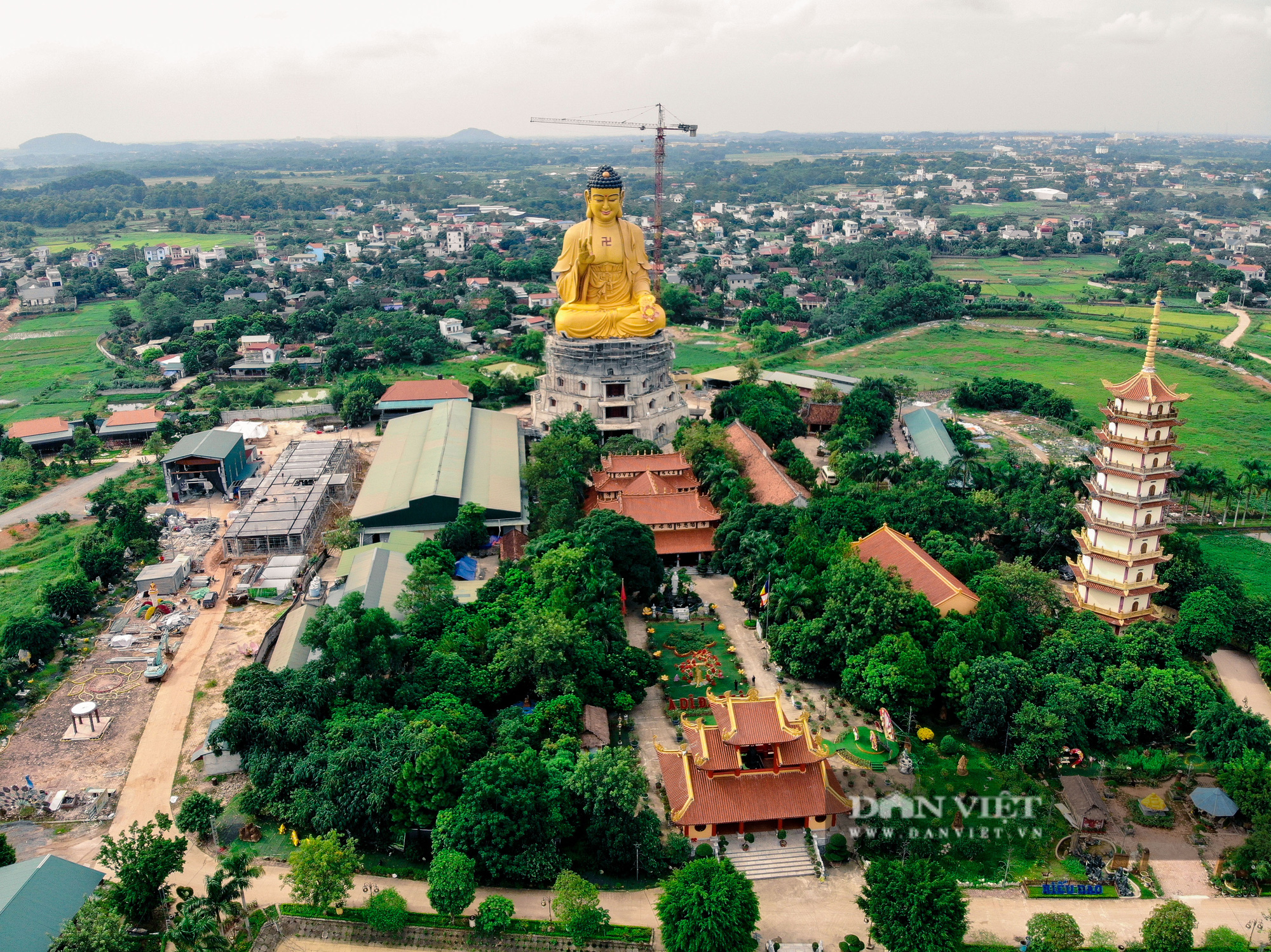 Ngôi chùa 500 tuổi sở hữu đại tượng phật lớn nhất Đông Nam Á ở Việt Nam - Ảnh 2.