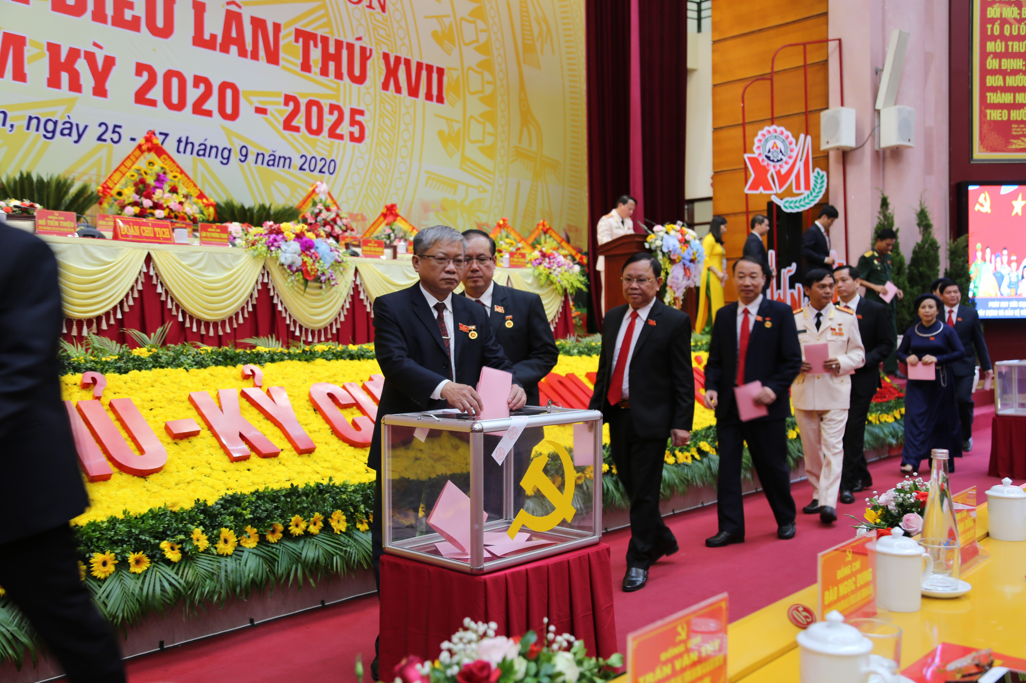 Ông Phạm Minh Chính: Xây dựng Lạng Sơn trở thành khu trung chuyển hàng hóa XNK lớn của cả nước - Ảnh 4.