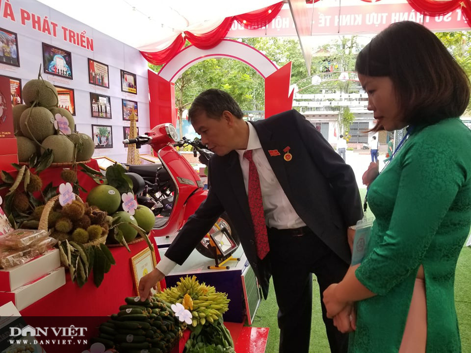 Đã mắt ngắm la liệt đặc sản trưng bày tại Đại hộ Đảng bộ tỉnh Lạng Sơn - Ảnh 1.