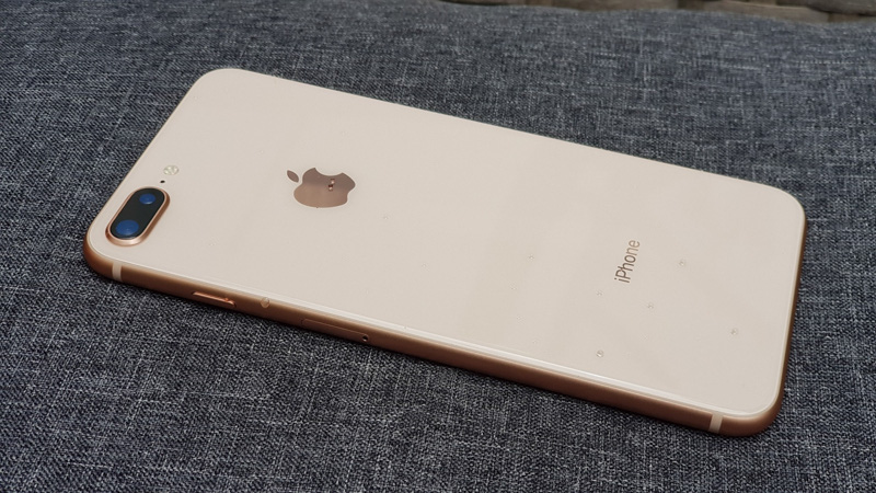 iPhone 8 plus đẹp và chất, giá hiện tại bao nhiêu? - Ảnh 2.