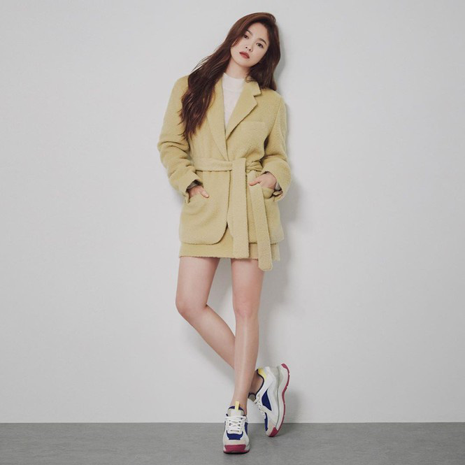 Song Hye Kyo gợi cảm bất ngờ với style mới, nhan sắc thăng hạng ngoạn mục - Ảnh 4.