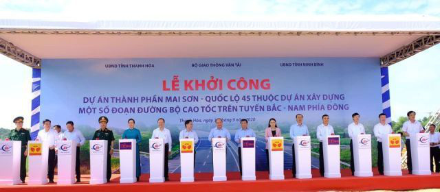 Thủ tướng Nguyễn Xuân Phúc dự lễ khởi đường cao tốc Bắc Nam đoạn qua Thanh Hóa - Ảnh 2.