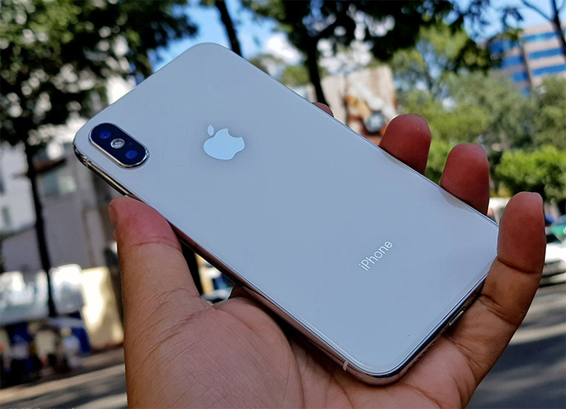 iPhone X đột phá và sang chảnh, giá hiện tại bao nhiêu?  - Ảnh 2.