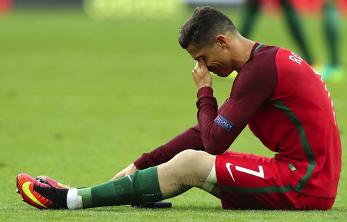 Ronaldo bị nhiễm trùng bàn chân.