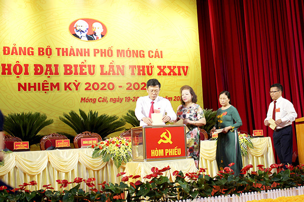 122 bí thư được bầu trực tiếp tại đại hội - Ảnh 1.