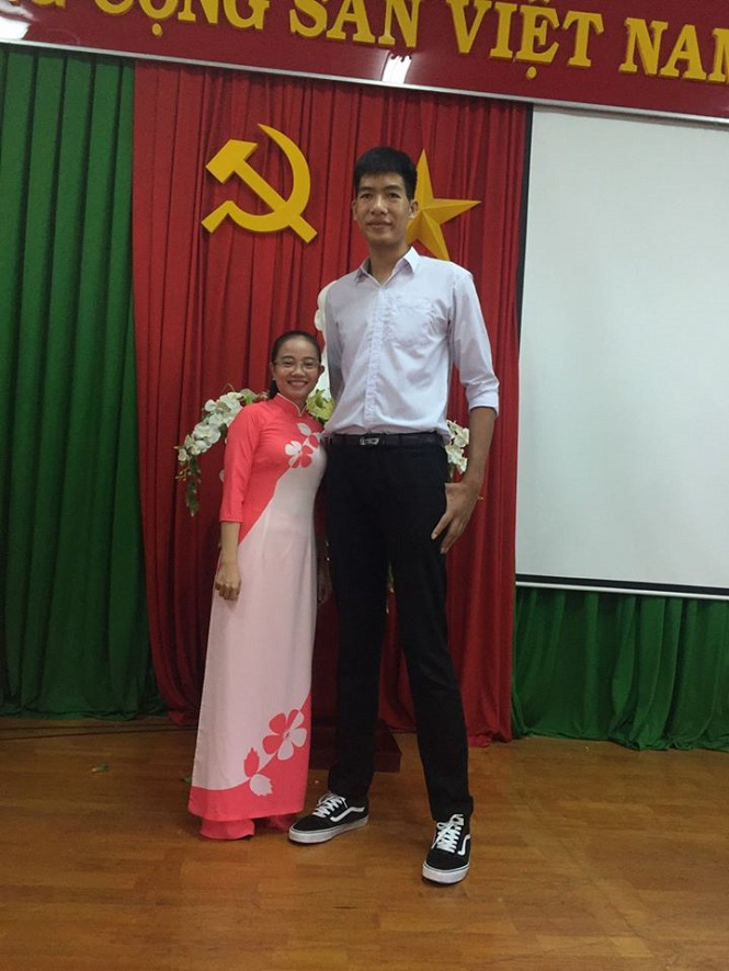 Tài năng trẻ bóng chuyền nam Việt Nam cao 2m10 bắt đầu hành trình mới - Ảnh 9.