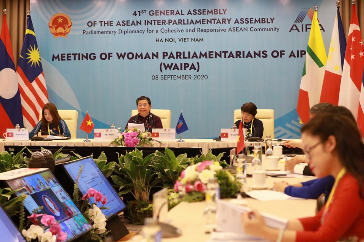AIPA 41: Các nữ nghị sĩ thông qua Nghị quyết về đảm bảo việc làm và thu nhập - Ảnh 1.