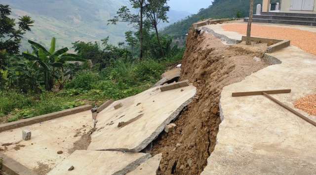 Thanh Hóa: 140 học sinh phải đi học nhờ vì trường bị sạt lở, có nguy cơ mất an toàn cao  - Ảnh 2.