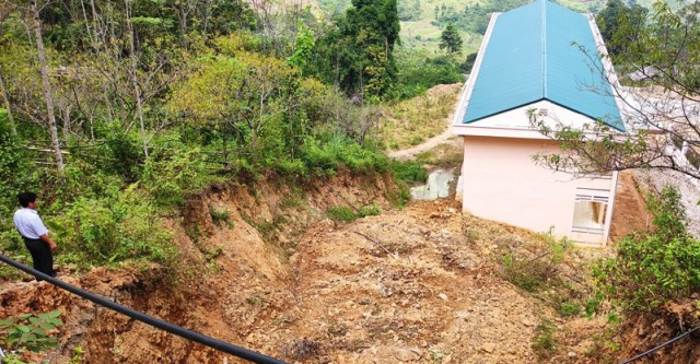 Thanh Hóa: 140 học sinh phải đi học nhờ vì trường bị sạt lở, có nguy cơ mất an toàn cao  - Ảnh 8.