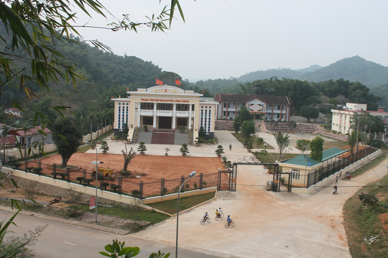 Huyện Lang Chánh (Thanh Hóa): Xây dựng nông thôn mới từ thôn, bản - Ảnh 1.