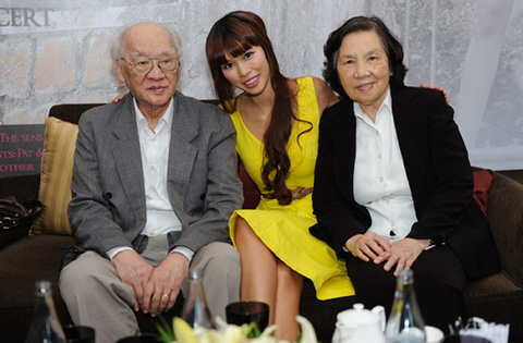 Nhà văn Tú Nam - ông nội siêu mẫu Hà Anh qua đời ở tuổi 92  - Ảnh 3.