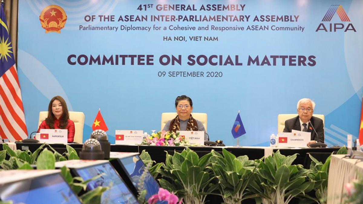 Nghị sĩ Việt Nam chia sẻ kinh nghiệm &quot;chống dịch Covid-19 như chống giặc&quot; tại AIPA 41 - Ảnh 1.