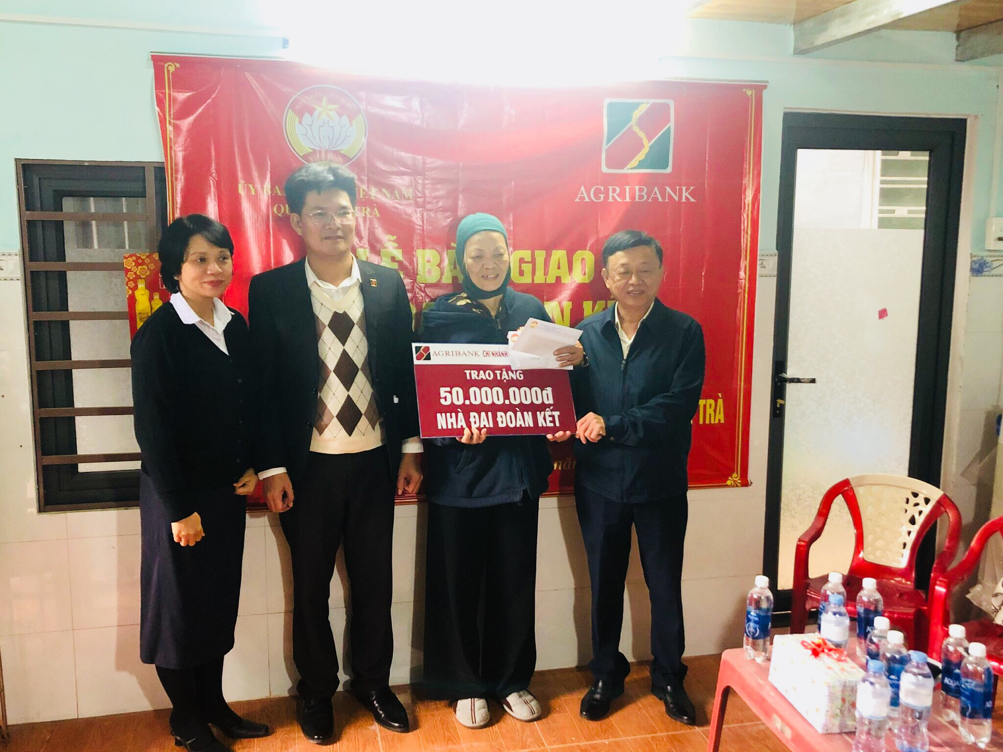 Đà Nẵng: Agribank Sơn Trà tài trợ xây dựng nhà đại đoàn kết cho gia đình khó khăn - Ảnh 1.