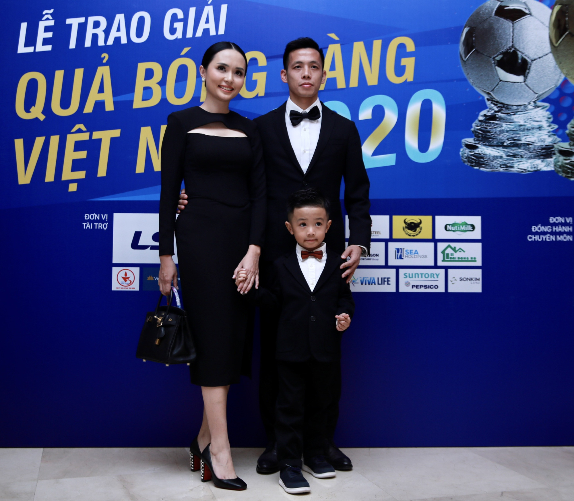 Cầu thủ trẻ Bùi Hoàng Việt Anh được vinh danh - Ảnh 5.