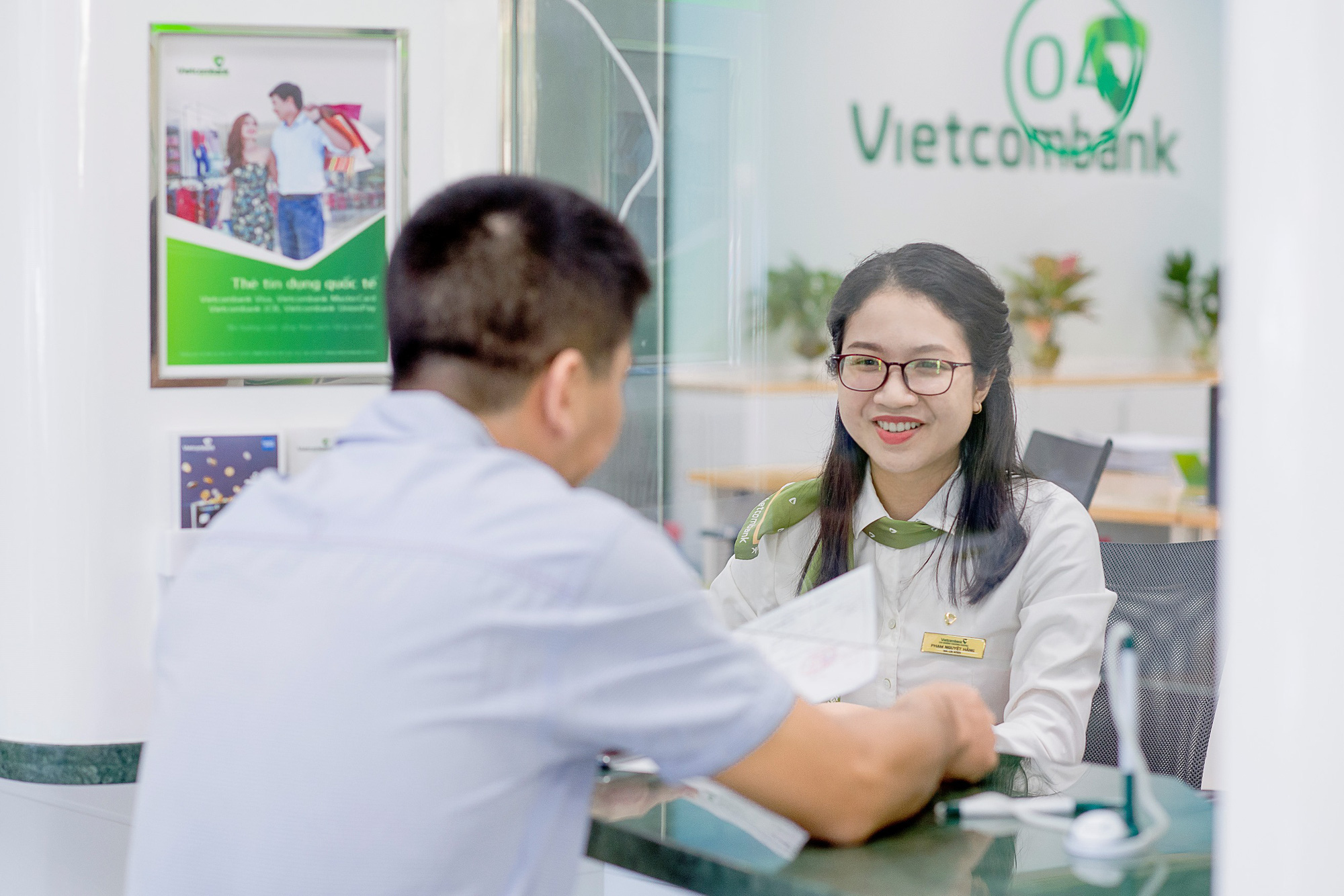 Thực hư thông tin nhân viên Vietcombank được thưởng tết 2021 hơn 250 triệu đồng - Ảnh 3.