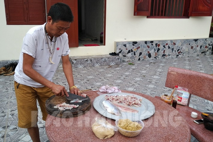 Hải Dương: Gỏi cá mè ranh, nghe đã tanh nhanh, nhưng để dân làng Phượng Hoàng làm thì lại thơm phức - Ảnh 2.