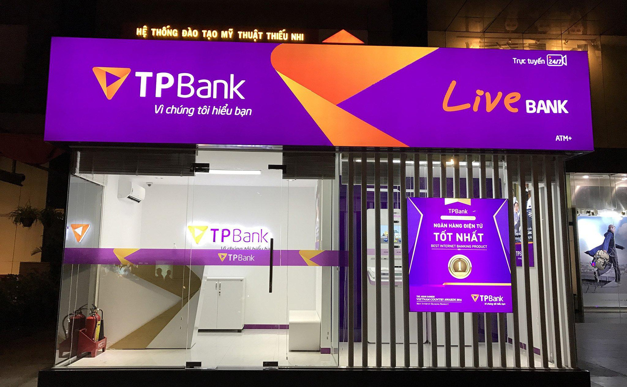 Thông báo mới nhất của TPBank và VPBank sau sự cố gián đoạn giao dịch - Ảnh 1.