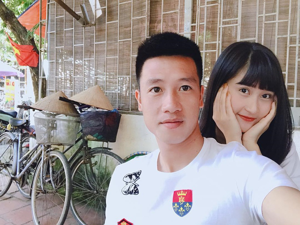 7 nàng WAGs Việt Nam xinh đẹp, kiếm tiền &quot;đỉnh&quot;: Có người kiếm 1 năm 100 tỷ - Ảnh 5.