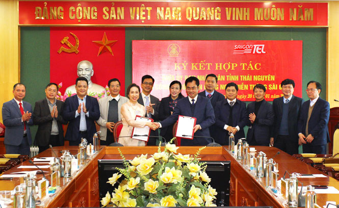 Thái Nguyên ký kết hợp tác tài trợ kinh phí lập Quy hoạch tỉnh và chuyển đổi số - Ảnh 1.