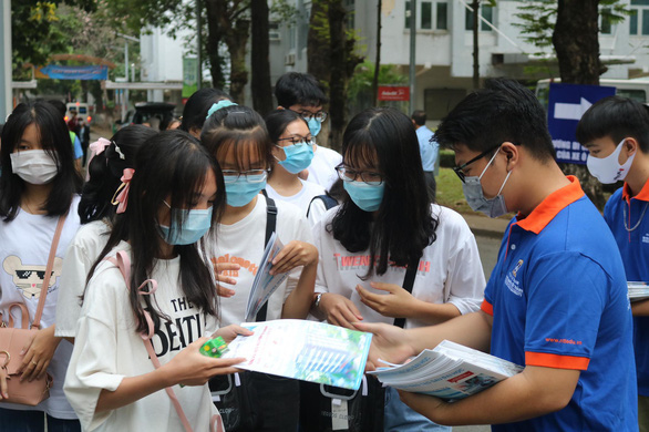 &quot;Bộ GDĐT sẽ công bố danh sách tất cả các kỳ thi quốc tế được công nhận tuyển thẳng&quot; - Ảnh 3.