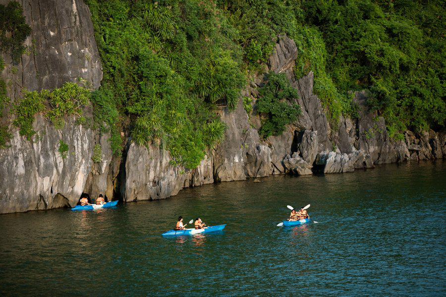 Tour du lịch Tết: Vịnh Lan Hạ, Cát Bà - “Thiên đường bị bỏ quên” - Ảnh 9.