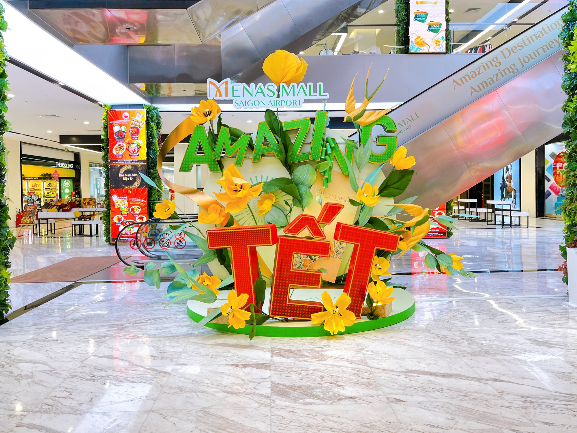 Amazing Tết - Đón năm mới diệu kỳ tại Menas Mall Saigon Airport - Ảnh 2.