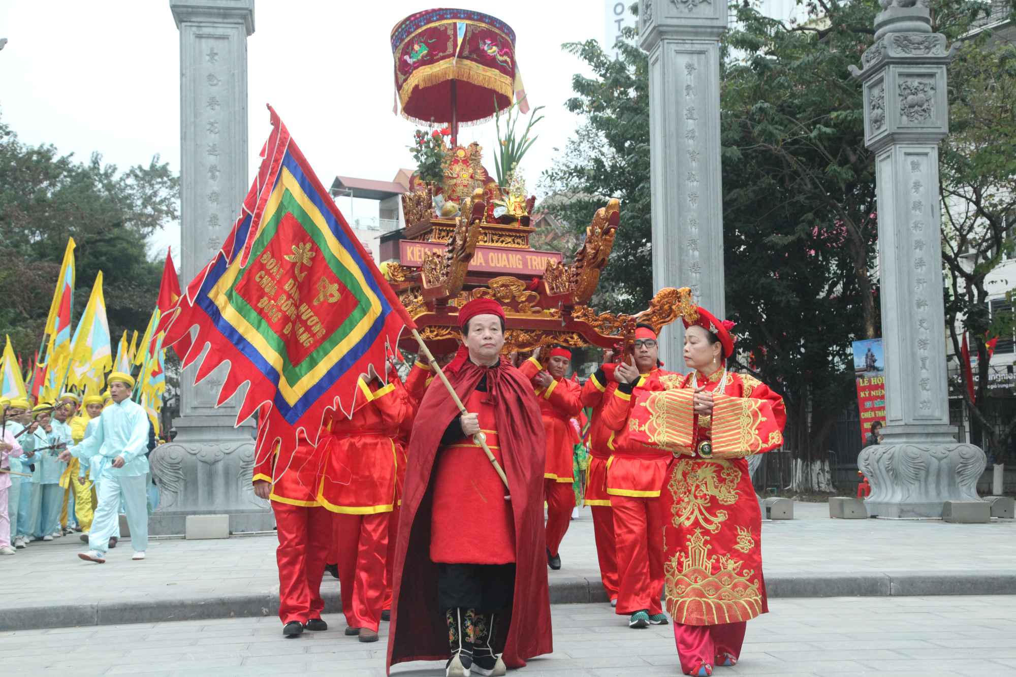 Dịch Covid-19 bùng phát: Bộ Văn hóa chỉ đạo tạm dừng tổ chức các lễ hội ở Quảng Ninh, Hải Dương - Ảnh 1.
